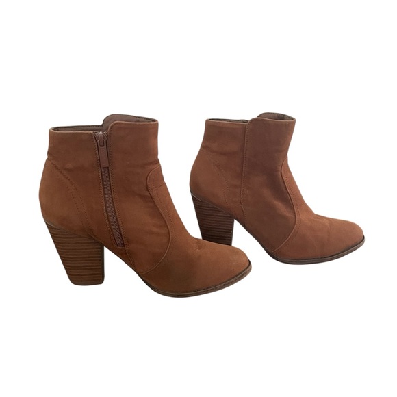 Breckelle’s Brown‎ Ankle Boots Western-Inspired Suede size 8.5 women’s - Picture 1 of 10